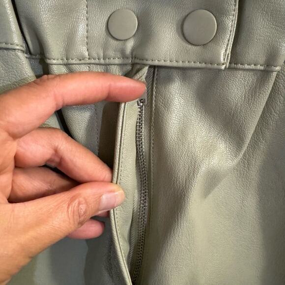 NWOT 7 for All Mankind Vegan Leather Belted Romper Sage Green Pockets Sz Medium - Picture 8 of 10